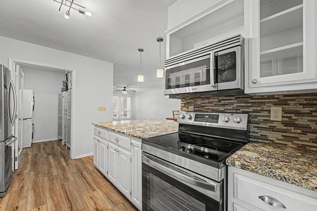 Townhouse Tct 3 A/K/A Drake Court Bvv - Residential