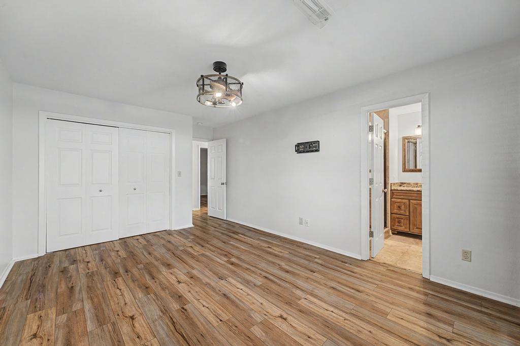 Townhouse Tct 3 A/K/A Drake Court Bvv - Residential