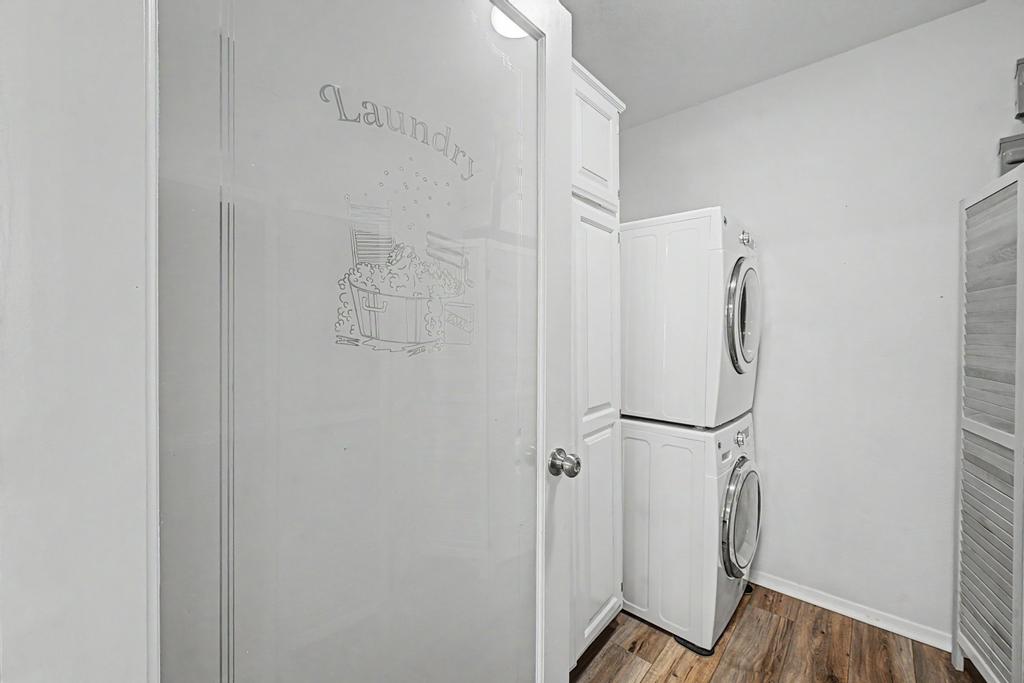 Townhouse Tct 3 A/K/A Drake Court Bvv - Residential