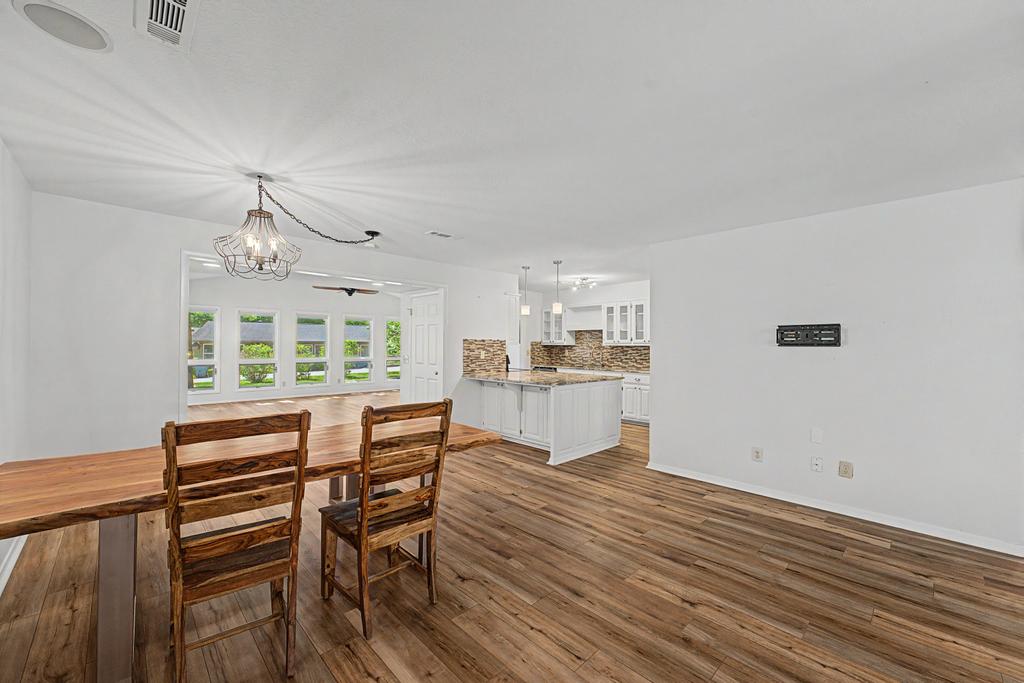 Townhouse Tct 3 A/K/A Drake Court Bvv - Residential