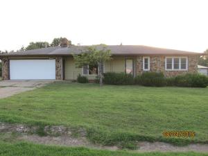 Great Convenient location in Mtn Home! Nice level lot & level entry into home, spacious rooms, stone fireplace, 8'3 X 19 bonus room for office, TV, or whatever U choose, 19'4 X 9'8 screened in back porch. Home may need some maintenance and repairs, Sold As Is. Contracts not considered until 8/29. Actual age is unknown, sq ftg, lot size, acreage, etc, are from public records.