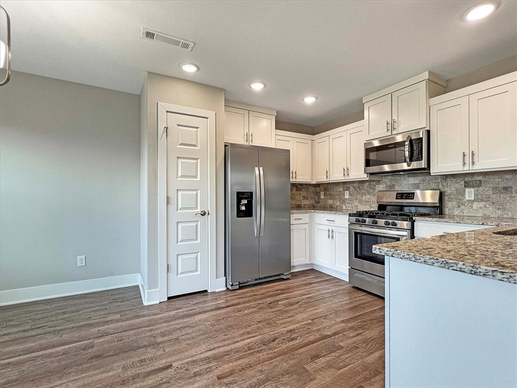 Wagon Wheel Crossing - Residential