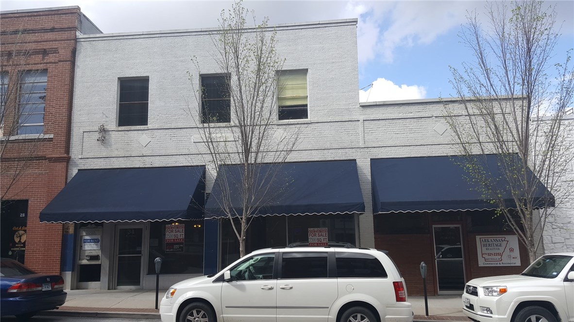Downtown Investment opportunity! Right off the square, this former law office may be exactly what you need for your new business. 6900 m/l sq ft on 2 levels with possible space for lofts. Lot Size is 32 ft 4 in. x 119 ft with 12 ft in the alley Zoned DC the options for build out are endless!