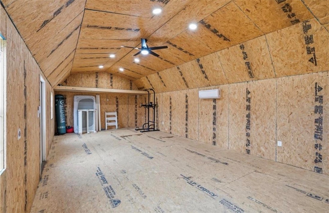 22-16-31 Farmington Outlots - Residential