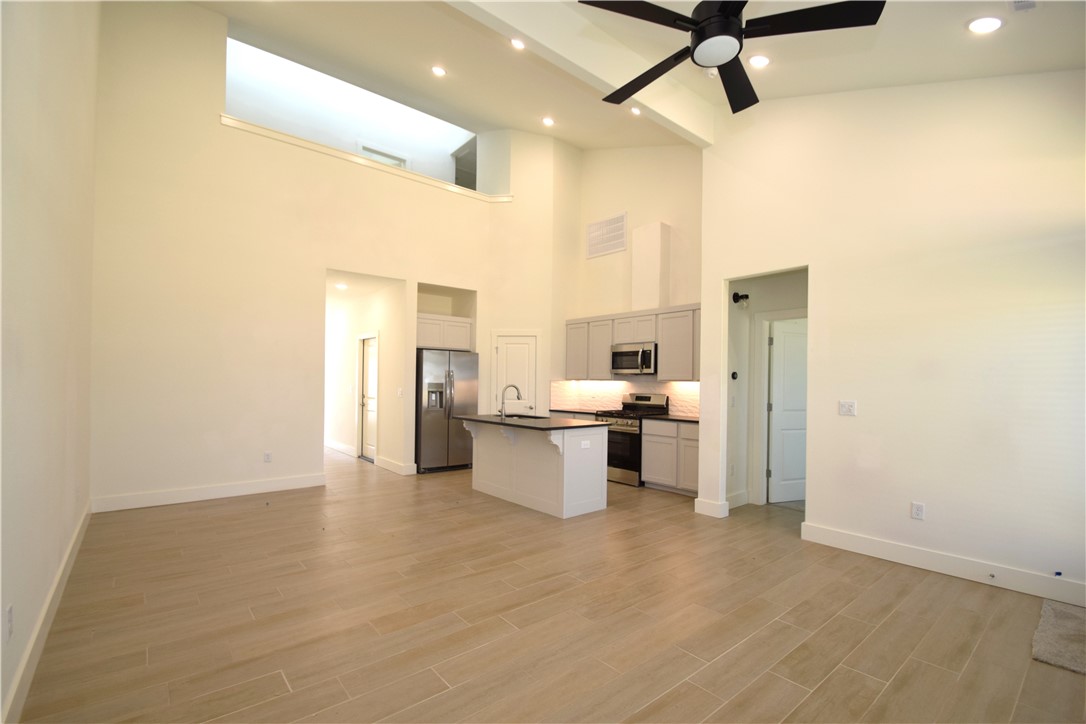 Crystal Cove Ph I - Residential Lease