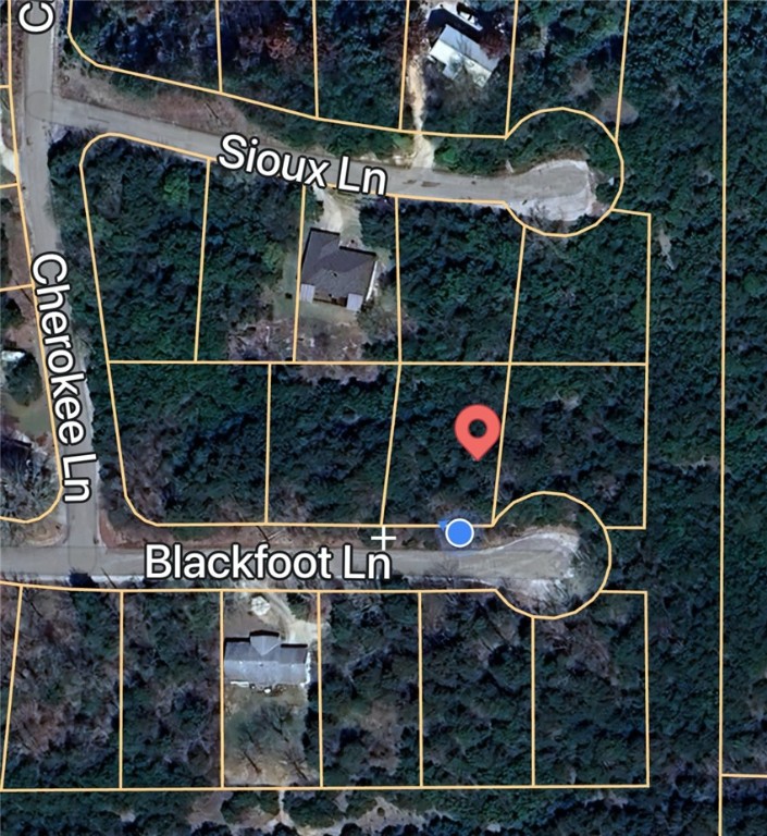 Prime Cul-de-Sac Lot in Holiday Island, AR!
Discover the perfect spot for your dream home or investment property in beautiful Holiday Island! This vacant lot is ideally situated at the end of a quiet cul-de-sac, offering privacy, tranquility, and minimal traffic. Surrounded by the natural beauty of the Ozarks, this property provides a peaceful retreat while still being just minutes from Holiday Island amenities, including golf courses, the marina, shopping, and dining.
Whether you're looking to build your forever home or a weekend getaway, this lot is a fantastic opportunity.
Lot Features: Cul-de-sac, wooded setting, gently sloping terrain
Nearby Amenities: Golf, marina, fishing, hiking, shopping, and more!