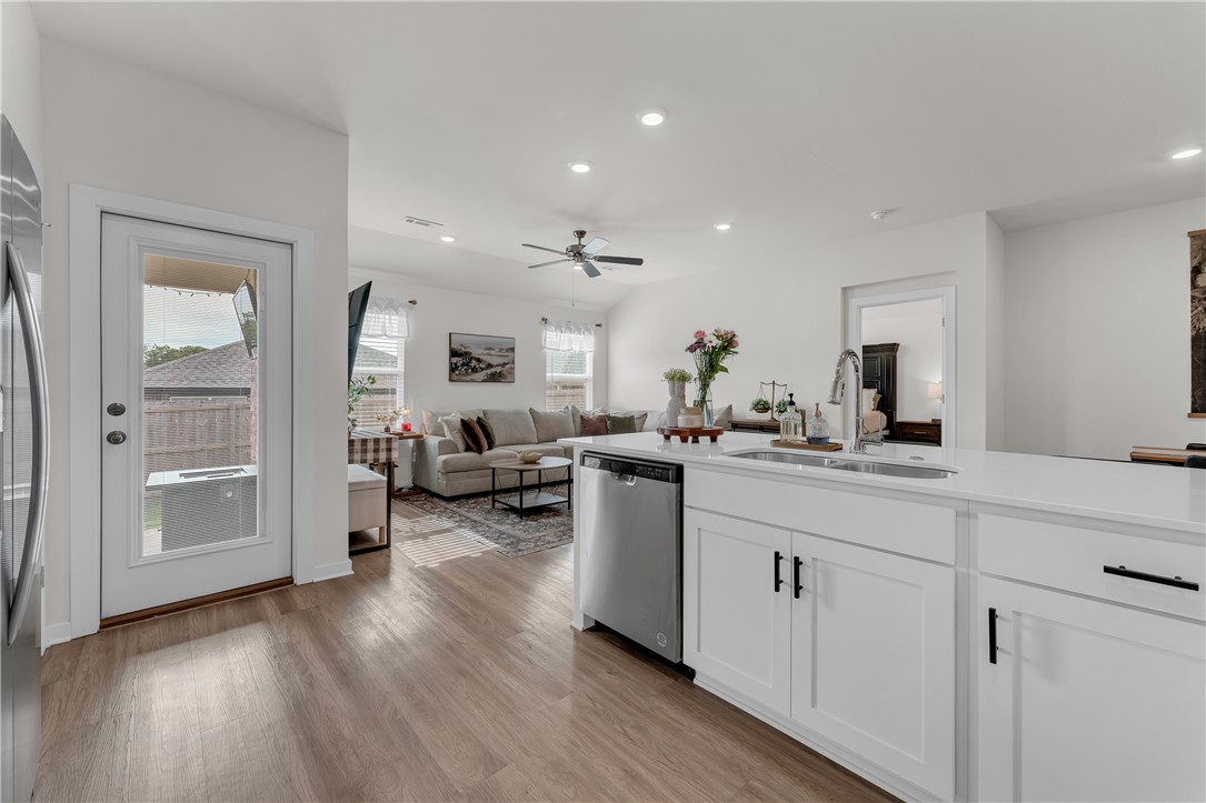 Habberton Ridge Ph 2 & 3 - Residential