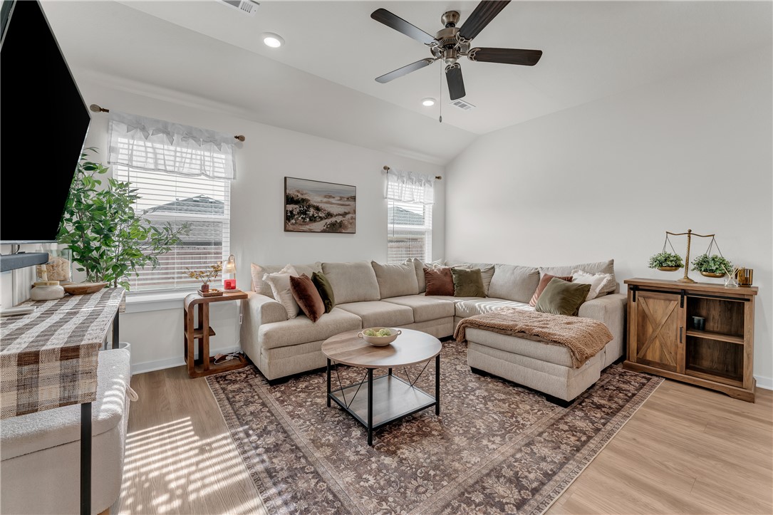 Habberton Ridge Ph 2 & 3 - Residential