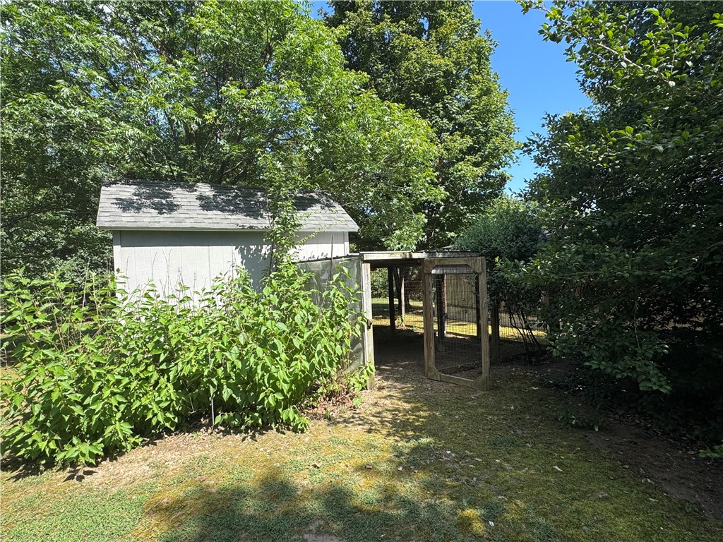15-17-33-RURAL - Residential