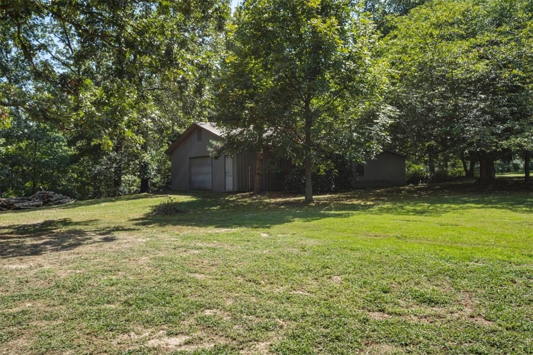 15-17-33-RURAL - Residential