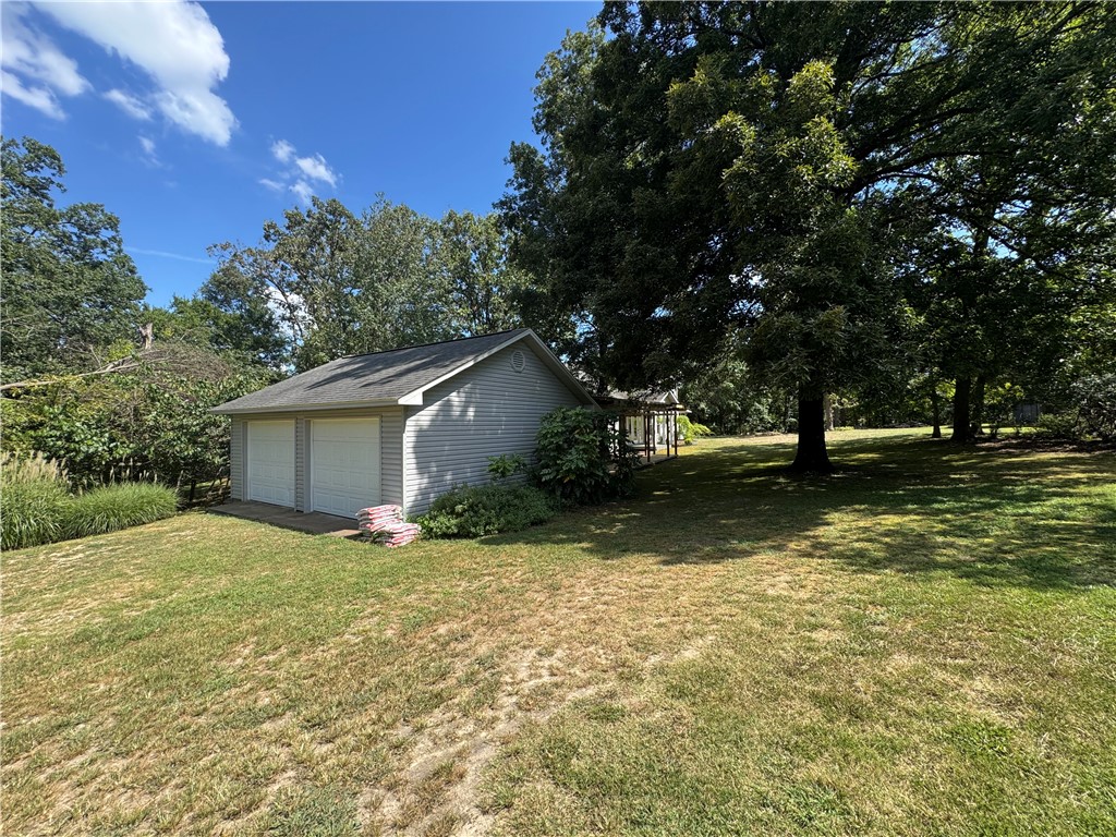 15-17-33-RURAL - Residential