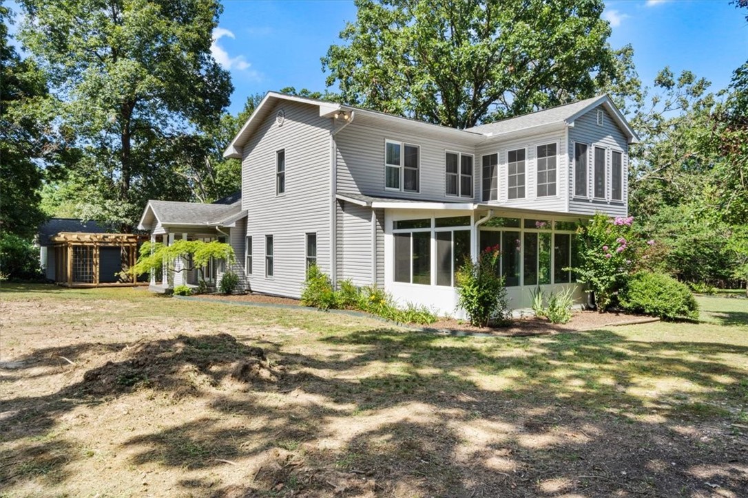 15-17-33-RURAL - Residential