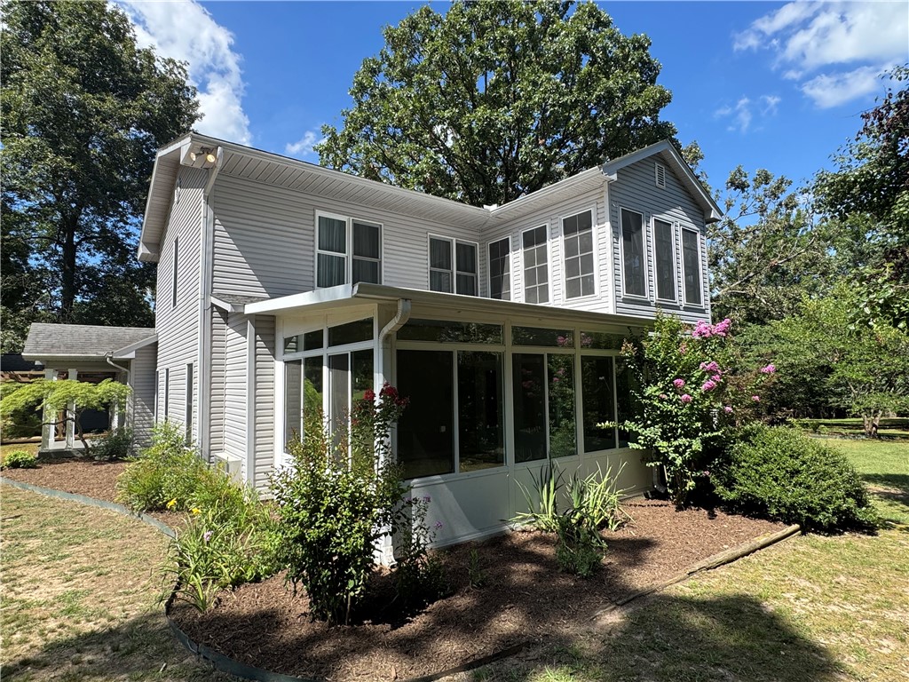 15-17-33-RURAL - Residential