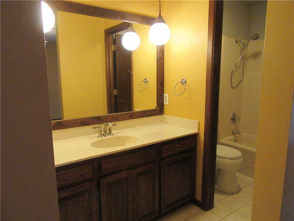 Southern Hills Sub Siloam Spgs - Residential Lease