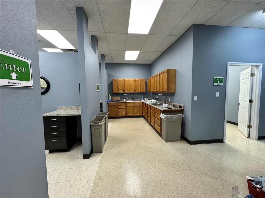 Kingston Centre Plaza - Commercial Lease
