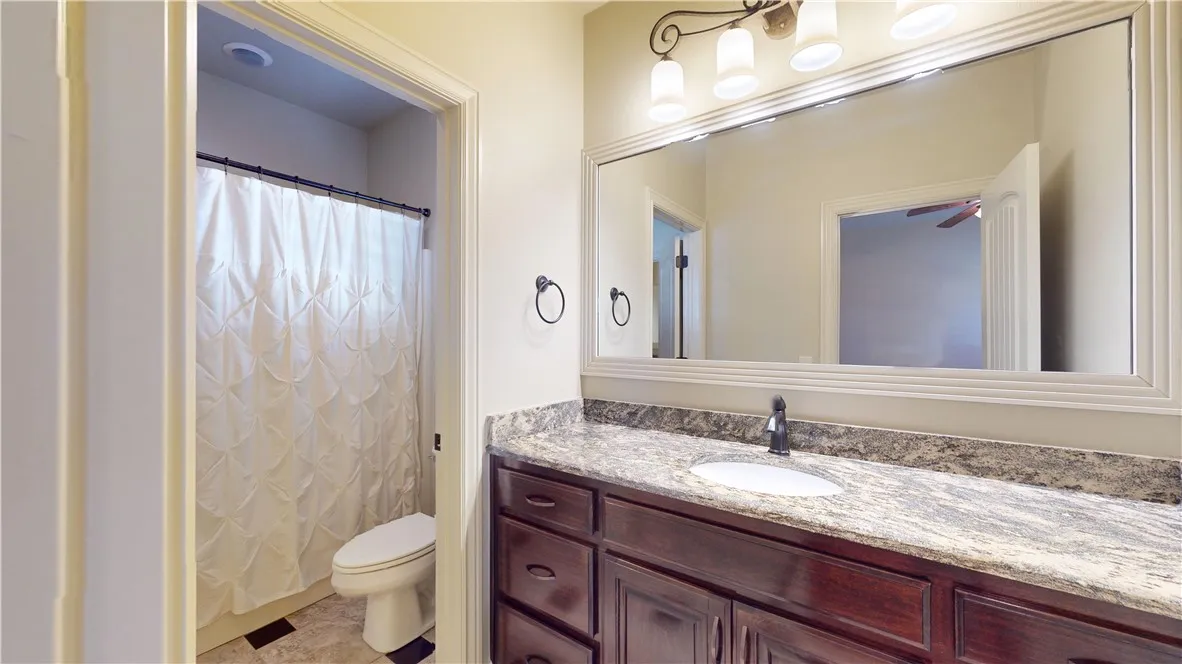 Rogers, Arkansas 72758, United States, 4 Bedrooms Bedrooms, ,4 BathroomsBathrooms,Residential,Pending,8616