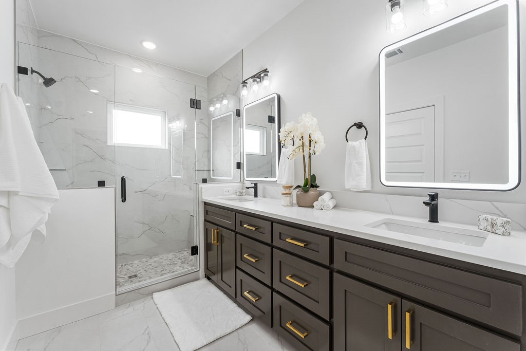 Scottsdale Center-Rogers - Residential