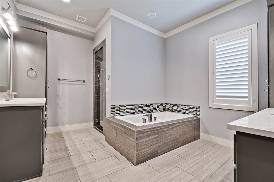 Shadow Valley PUD Ph Vii Rogers - Residential