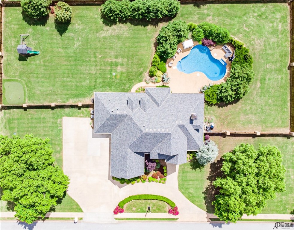 St Valery Downs Sub Cave Spgs - Residential