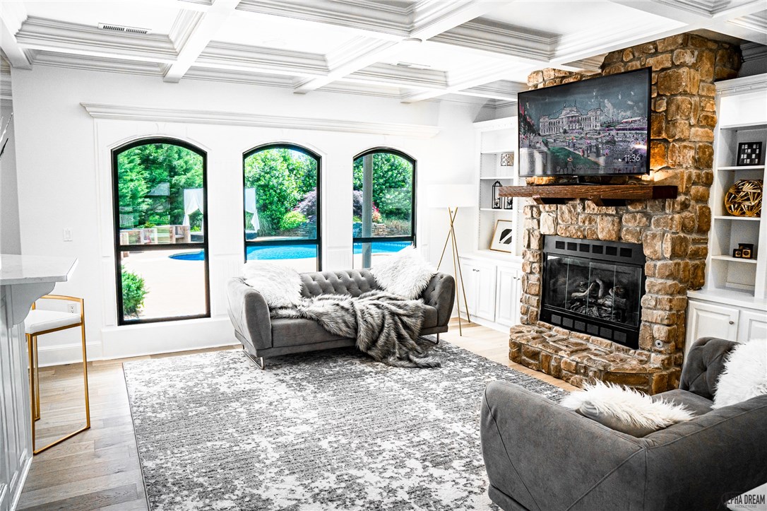 St Valery Downs Sub Cave Spgs - Residential