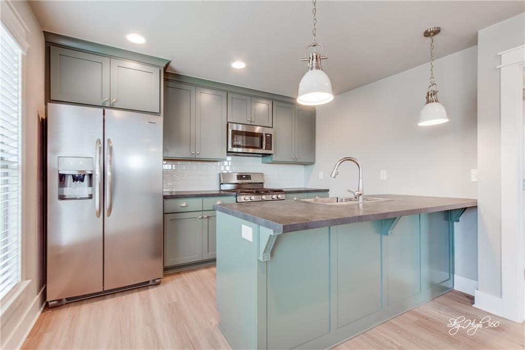 Mission Heights Dev Ph I - Residential Lease