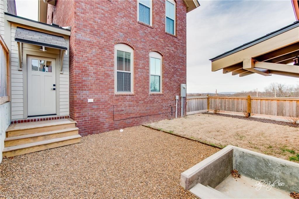 Mission Heights Dev Ph I - Residential Lease