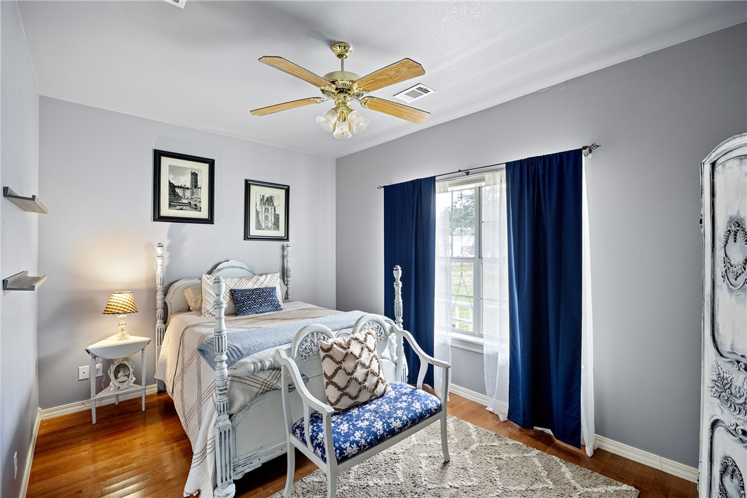 Cliff & Stream Ii - Residential