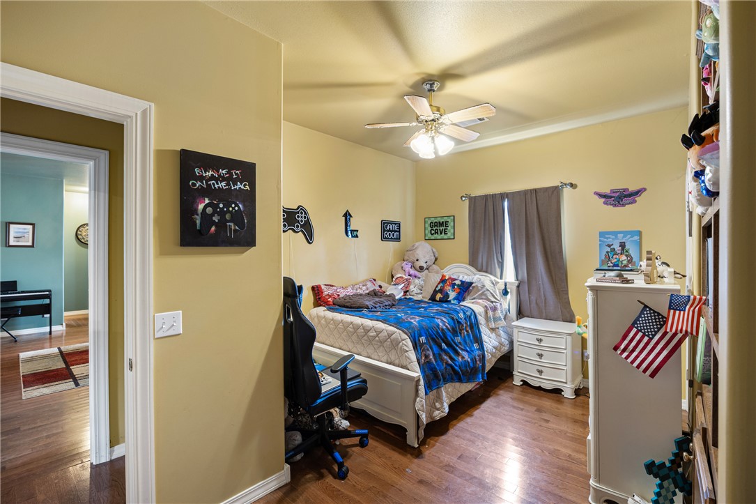 Cliff & Stream Ii - Residential