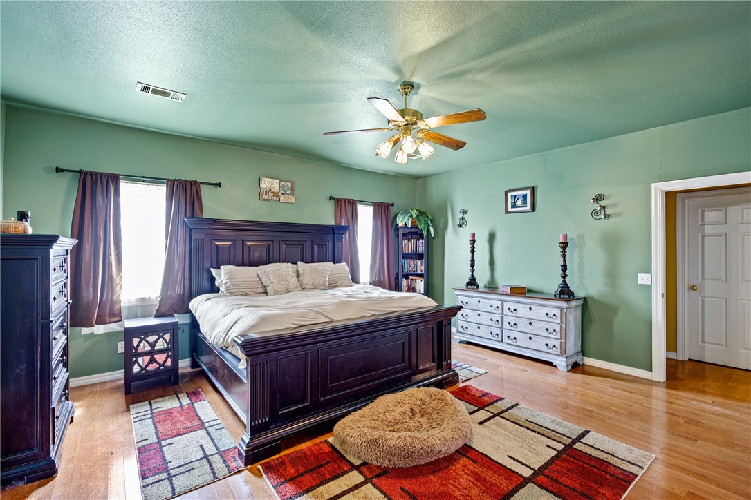 Cliff & Stream Ii - Residential