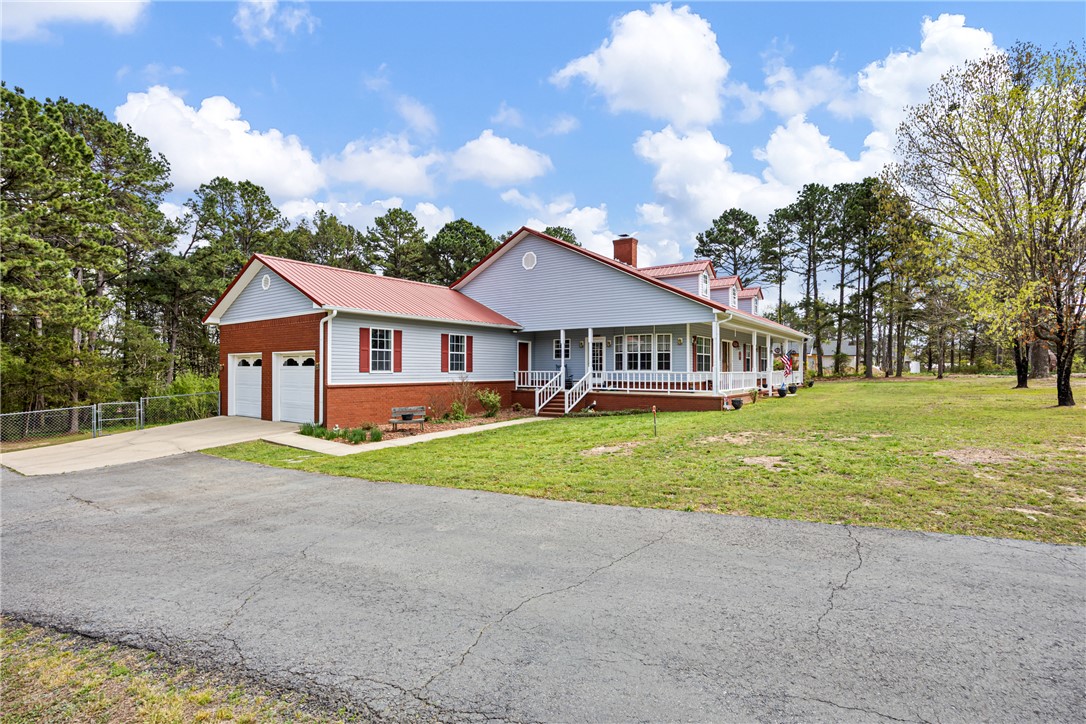 Cliff & Stream Ii - Residential