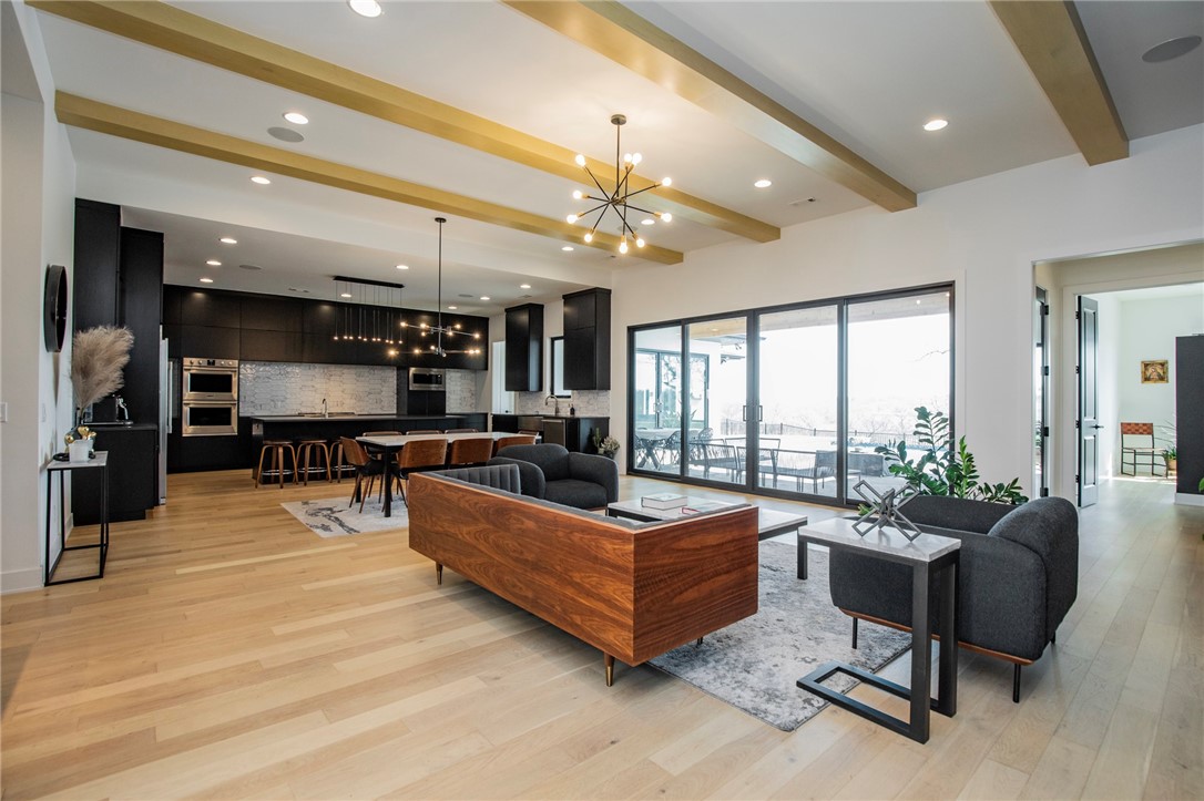 Shadow Valley - Residential Lease
