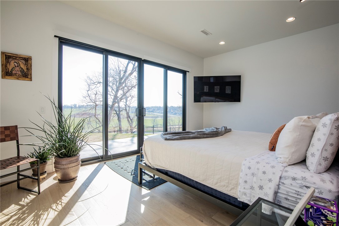 Shadow Valley - Residential Lease