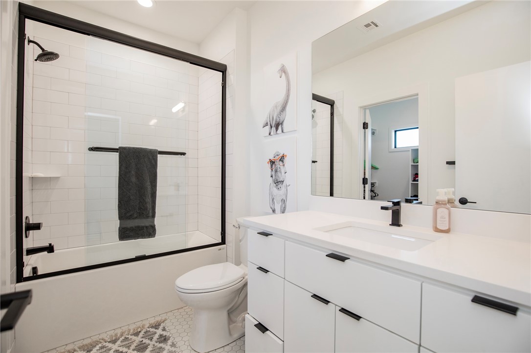 Shadow Valley - Residential Lease