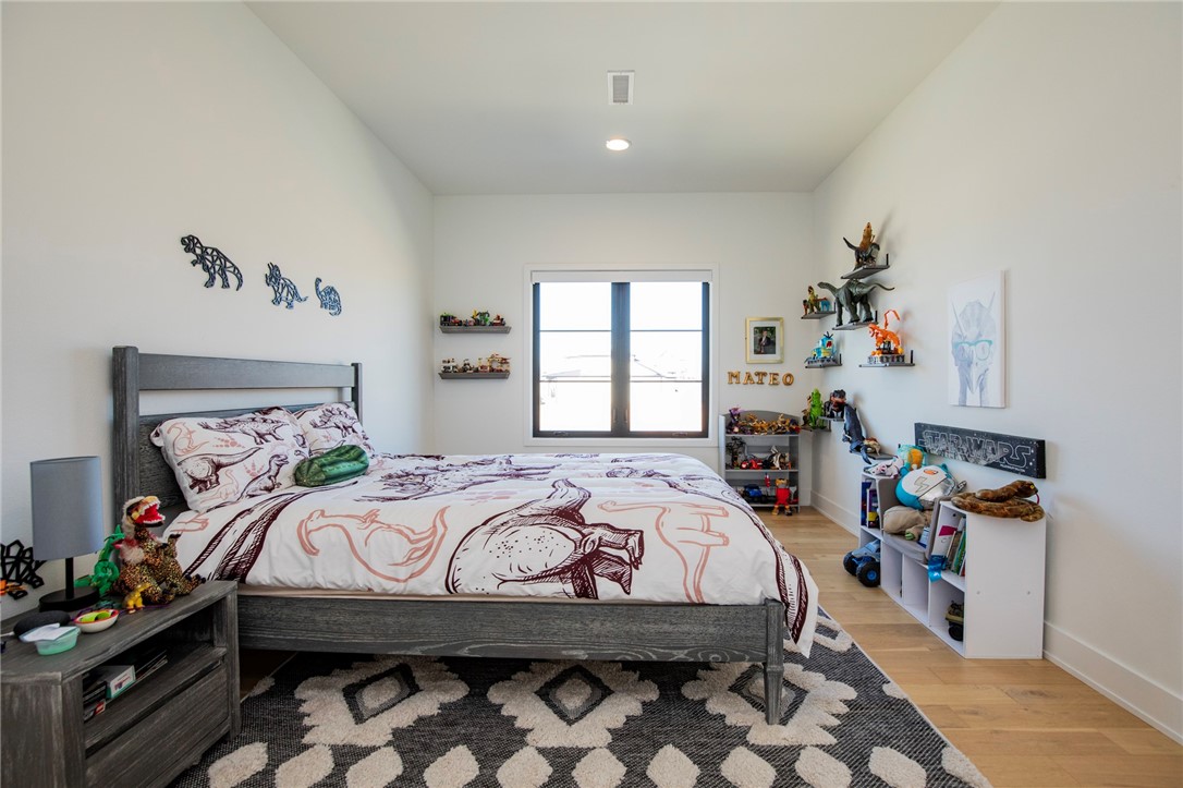 Shadow Valley - Residential Lease
