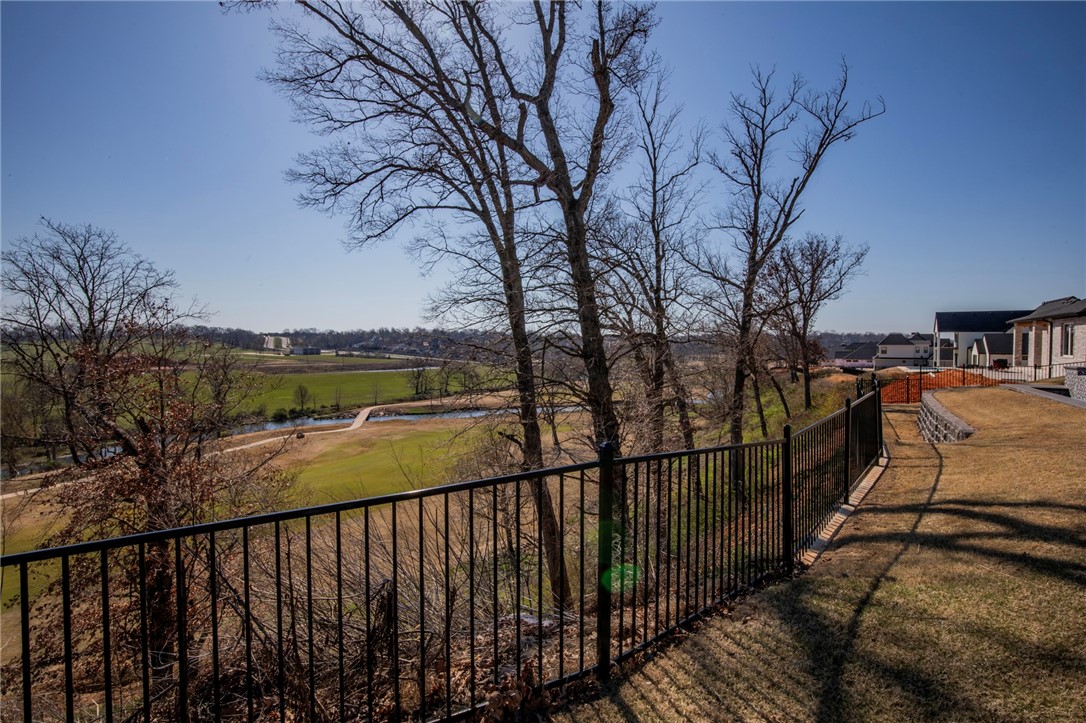 Shadow Valley - Residential Lease
