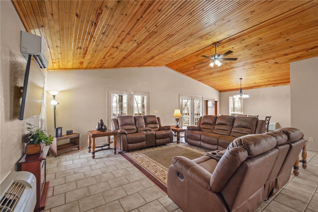 Forest Hills Sub Lost Bridge Village - Residential