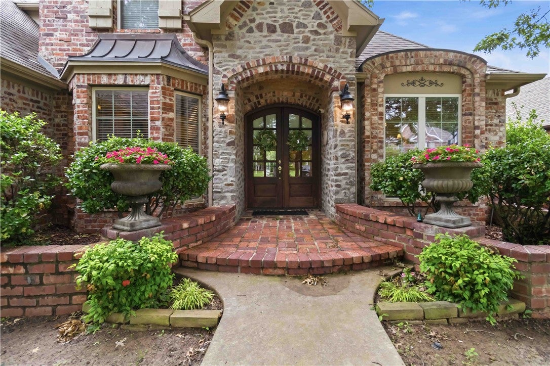Photo 1 of 56 — 5401 S 44th Street, Rogers, AR 72758