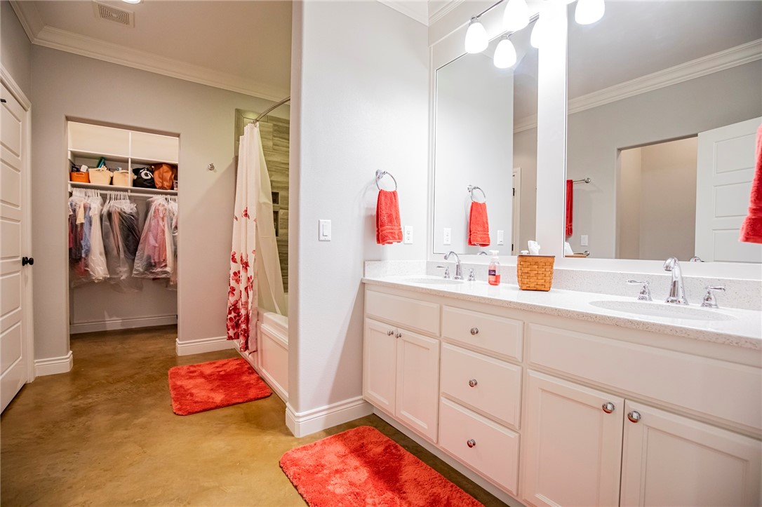 Oak Tree Centerton - Residential