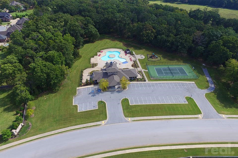 Oak Tree Centerton - Residential