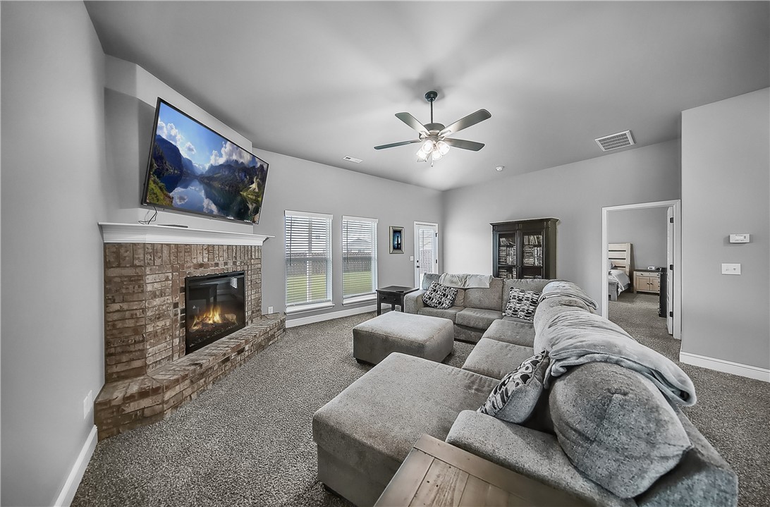 Pines Ph Iii, The Centerton - Residential