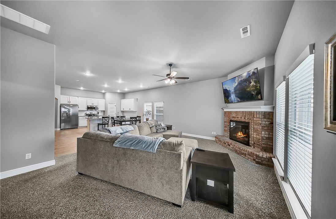 Pines Ph Iii, The Centerton - Residential