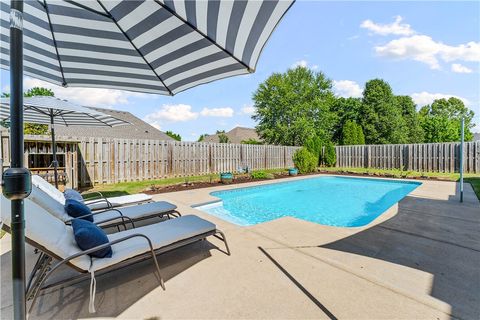 Photo of 3657 N Lalique Lane, Fayetteville, AR 72704 (MLS # 1344227)