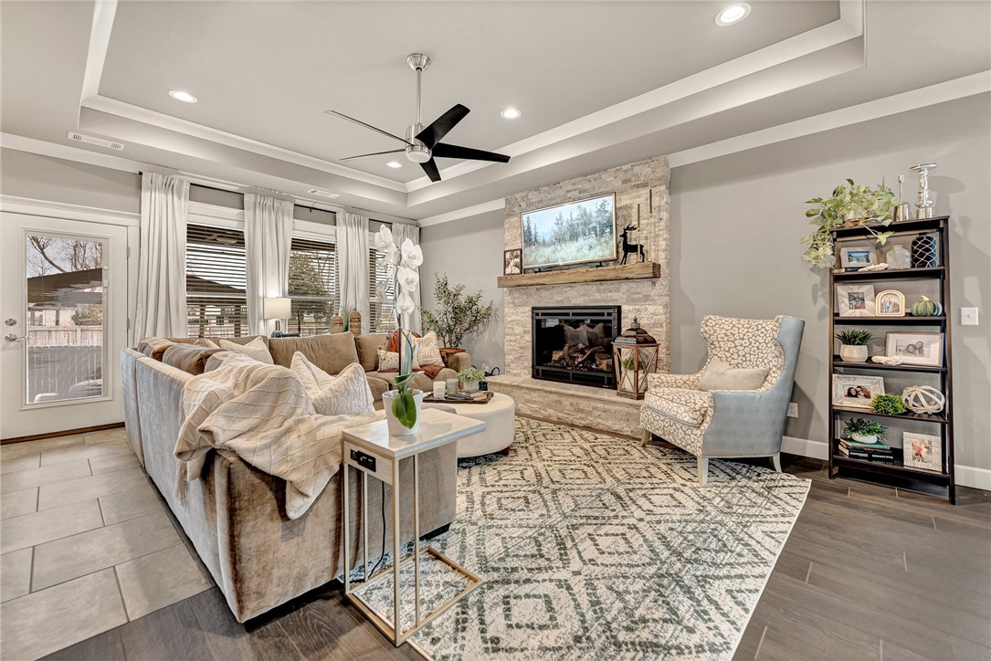 Vintage Sub Rogers - Residential