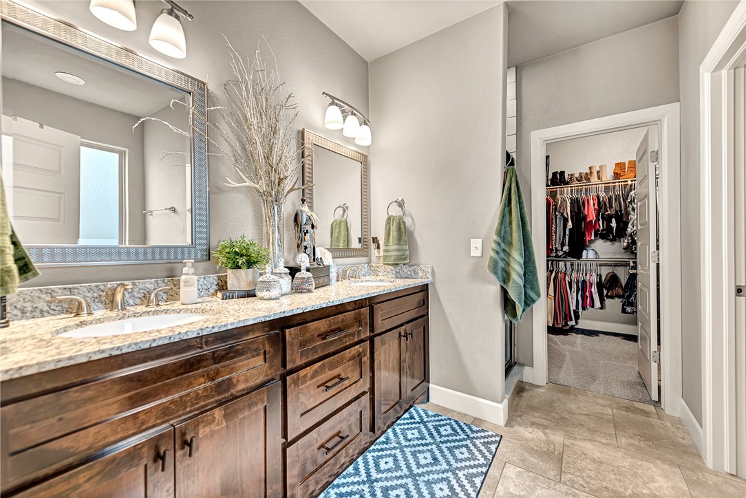 Vintage Sub Rogers - Residential