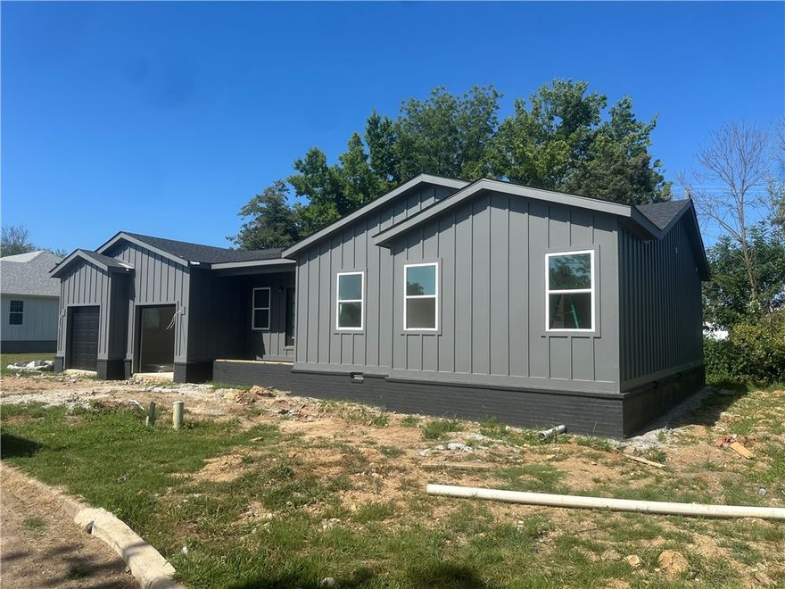 This is your opportunity to own a newly built home in the Green Forest Estates Phase II. Buyer will have  vinyl plank flooring. Outside is LP Smart Siding also called Composite Lap Siding. Granite counter tops with high end cabinets.  Mostly finished, it will be complete before you move in.
New photos available when complete.