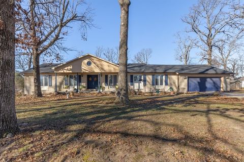 Photo of 2002 17th Street, Rogers, AR 72758 (MLS # 1331843)