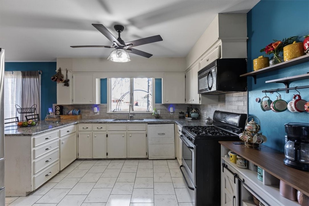 Dixie Acres Add Rogers - Residential