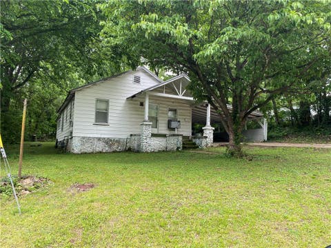 Photo of 506 N Liberty, Harrison, AR 72601 (MLS # 1346966)