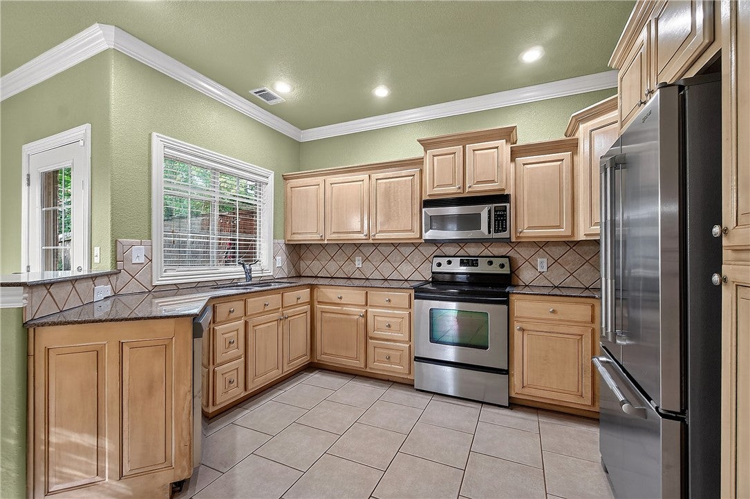 2572 E Turtle Creek Drive