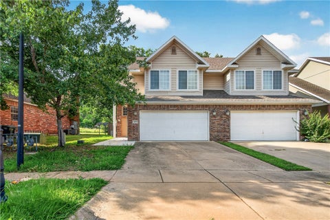 Photo of 2572 E Turtle Creek Drive, Fayetteville, AR 72701 (MLS # 1354912)